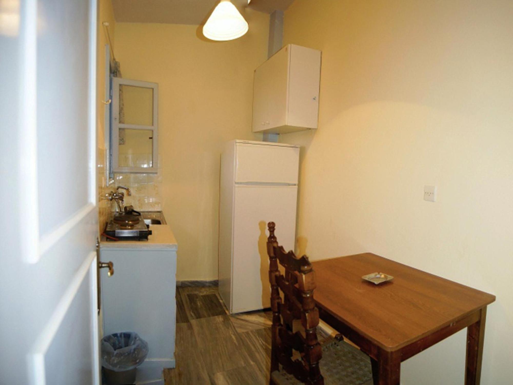 Idroussa Apartment Batsi  Room photo